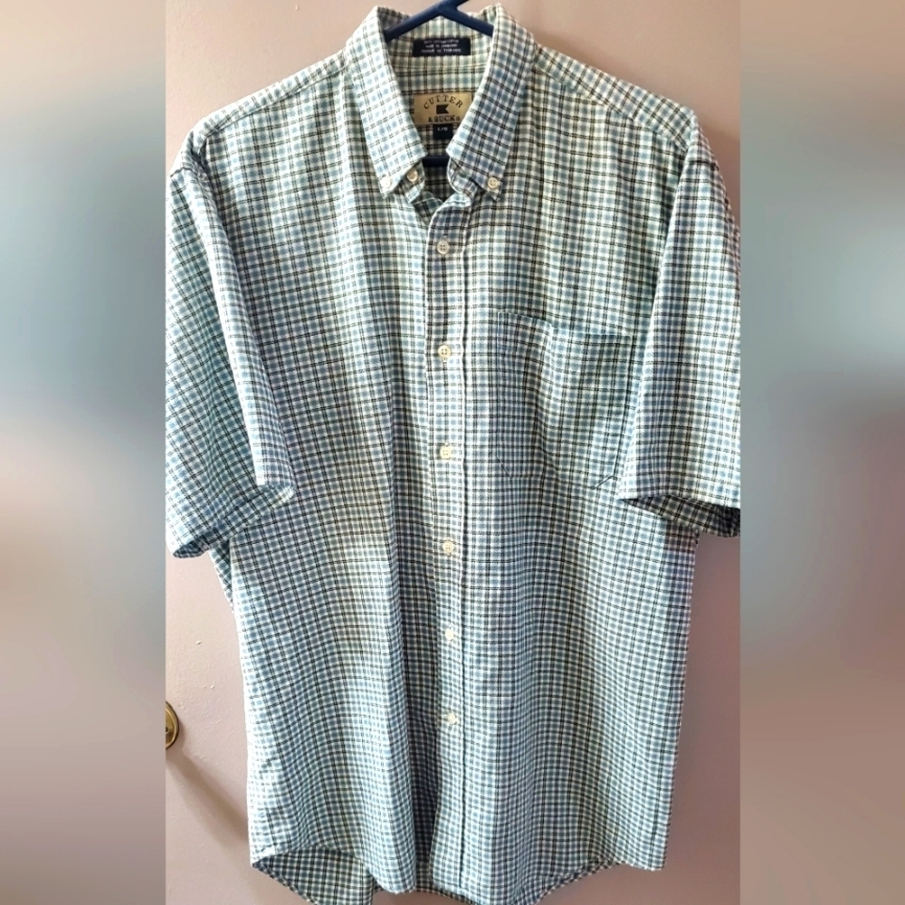 Cutter & Bucks Men's Green Checkered Short Sleeve Shirt. Sz L